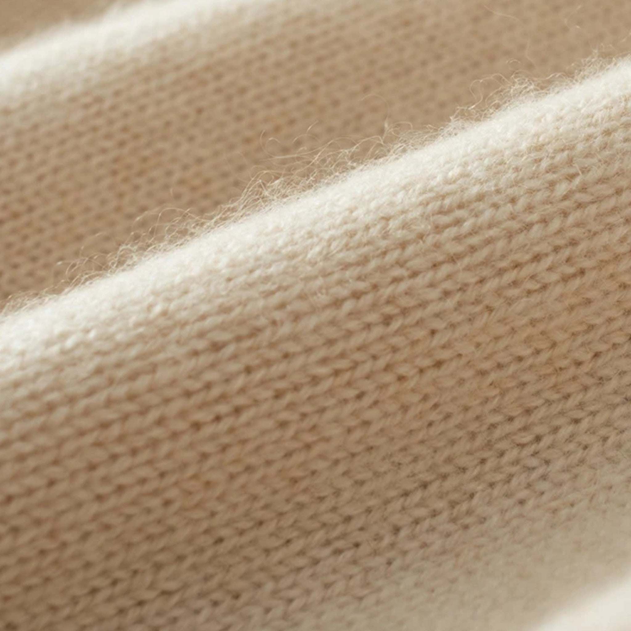 Women’s Cashmere Turtleneck Sweater