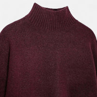 Women’s Vintage Turtleneck Sweater – Classic Winter Warmth