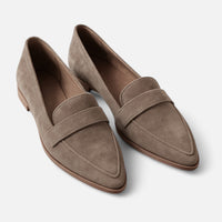 Women’s Retro Pointed-Toe Loafers