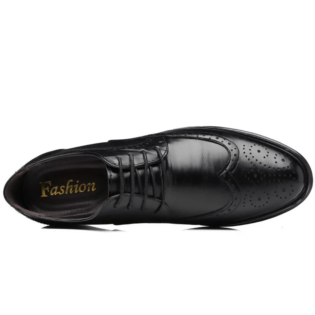 Men's Classic Oxford Dress Shoes with Brogue Detailing