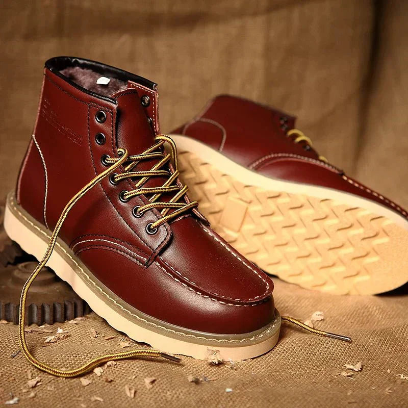 Men’s Lace-Up Moc Toe Boots with Rugged Sole and Casual Street Style